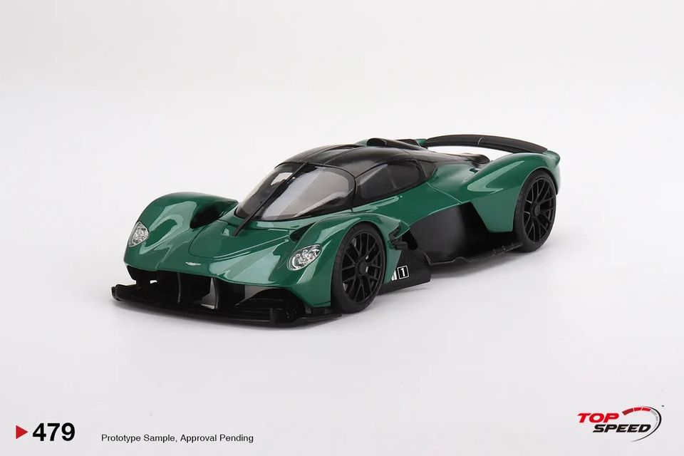 【売り切り御免！】Top Speed 18 ミニカー レジン プロポーションモデル 2021年モデル アストンマーチン ヴァルキリー ASTON MARTIN VALKYRIE 2021 RACING GREEN グリーン