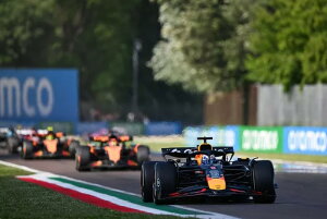 Minichamps 1/18 W v|[Vf 2025N5G~AE}[jGP Df IN bhu [V O RED BULL - F1 RB21 TEAM ORACLE RED BULL RACING N 1 WINNER EMILIA ROMAGNA ITALY GP 2025 MAX VE