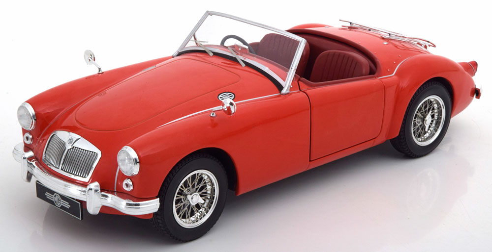 Triple 9 1:18 1957年モデル　MGA MKI A1500 オープンコンバーティブル　レッド1957 MGA MKI A1500 open convertible with Luggage Rack. Diecast model with opening front doors