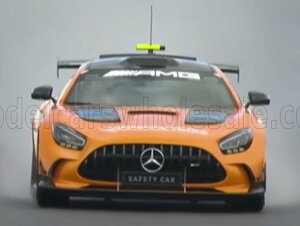 Minichamps ~j`vX 1/18 ~jJ[ W v|[Vf 2025N7pVo[Xg[GP F1 Z[teBJ[ ZfX MERCEDES BENZ - AMG GT V8 BLACK SERIES F1 SAFETY CAR CROWDSTRIKE BRITISH SILVER
