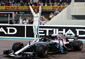 Minichamps ~j`vX 1/12 2024N12Au_rGP ZfX MERCEDES GP - F1 W15 EQ PERFORMANCE TEAM AMG PETRONAS MOTORSPORT No,44 ABU DHABI GP LAST RACE MERCEDES Xg[X 2024 WITH FIGURE LEWIS HAMILTON CXEn~