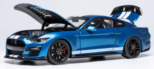 IXO �C�N�\ 1/18 �~�j�J�[ �_�C�L���X�g���f�� 2022�N���f�� �t�H�[�h FORD USA - MUSTANG SHELBY GT500 COUPE 2022 �u���[�E�z���C�g