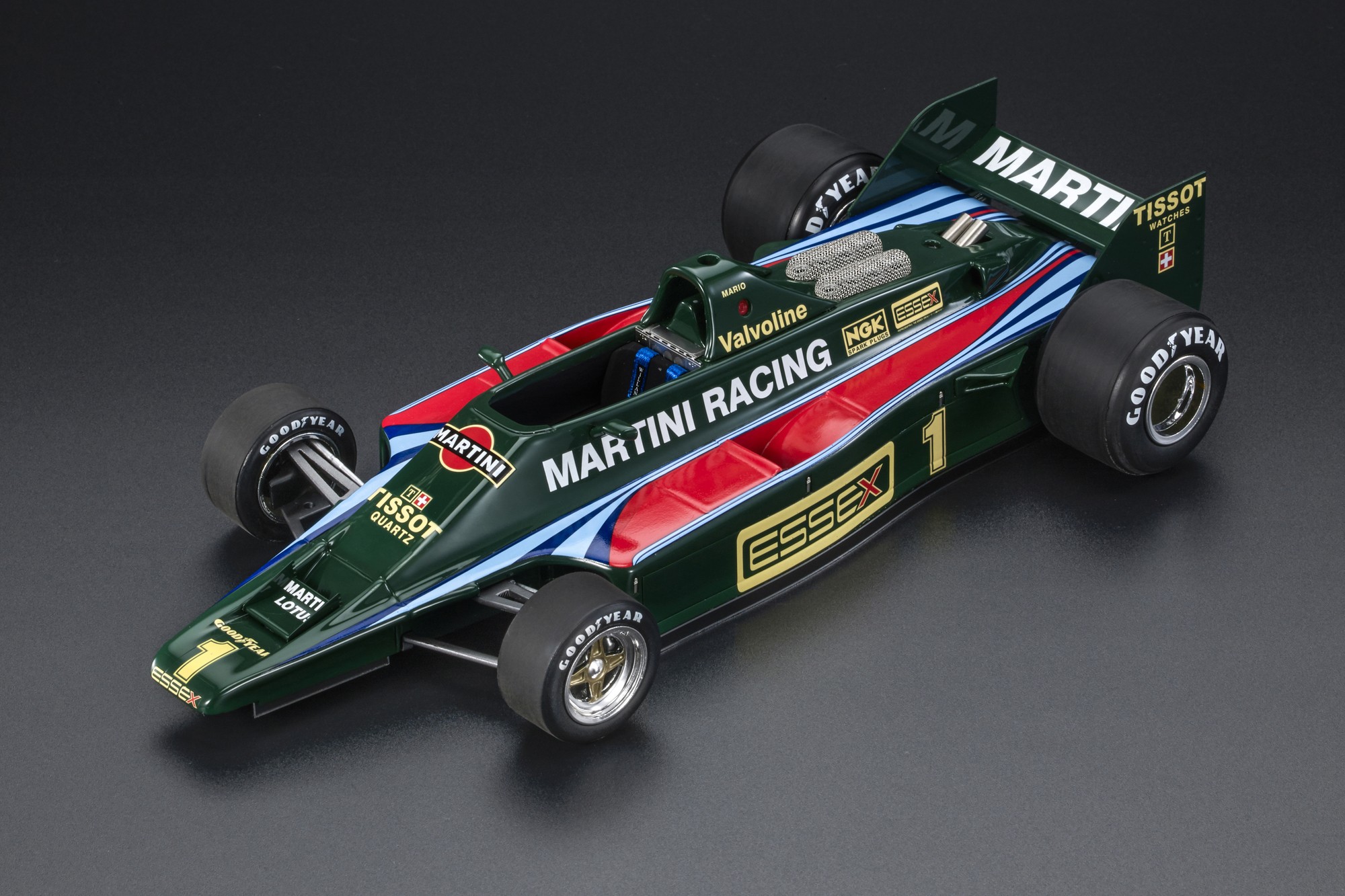 GP Replicas 18 ミニカー レジン プロポーションモデル 1979年シーズン ロータス LOTUS TYPE 80 MARTINI RACING No.1 (WITHOUT FRONT WINGS) TEST 1979 MARIO ANDRETTI