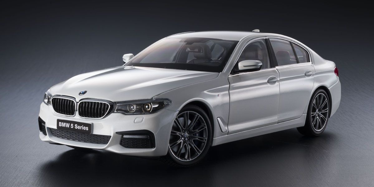 Kyosho BMW Group AG ライセンス商品 Kyosho 京商 1/18 ミニカー ダイキャストモデル 2017年モデル BMW 5 Series G30