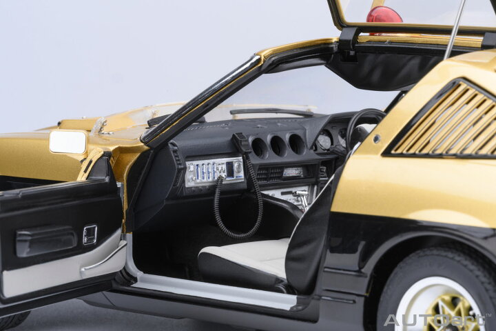 楽天市場】AUTOart オートアート 1/18 ミニカー コンポジットダイ 