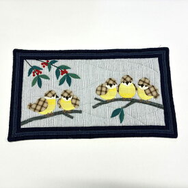 ふくら雀 パッチワーク キルト 材料セット キット 阿波しじら織 ミニタペストリー 徳島 ダックリン オリジナル アップリケ 実物大図案入り タテ24×ヨコ42cm 赤い実がアクセント