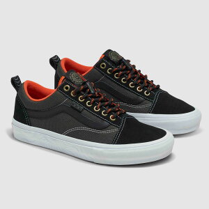 VANS "VANS x SPITFIRE OLD SKOOL" - BLACK / FLAMEUSA oY @Y Xsbgt@C[ XP[gV[Y Xj[J[ [Jbg I[h XN[ WY
