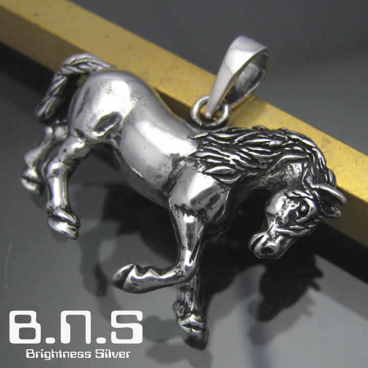 銀の駿馬 ホースペンダント　シルバー925 SV925 silver925 (馬、競馬、サラブレッド、ウマ、horse、Equus  caballus、動物) | ブライトネスシルバー