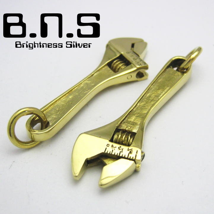 工具のペンダント 本物のように動く brass tools ゴールドモンキーレンチペンダント2 真鍮 ブラス 71％以上節約 ボルト 道具 ナット ネジ 時間指定不可 工具 DIY