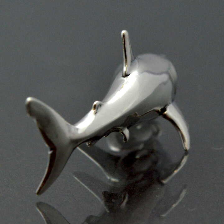 楽天市場】銀の鮫 ホオジロザメペンダント 銀製 シルバー925 