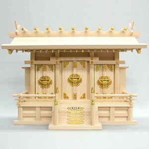 神棚(お宮) 通し屋根三社 中 高さ42cm×巾57cm【送料無料】【神具 神棚 日本製 国産品 三社造り 宮形 桧 檜 ひのき ヒノキ 一家繁栄 家内安全 新築 開店】