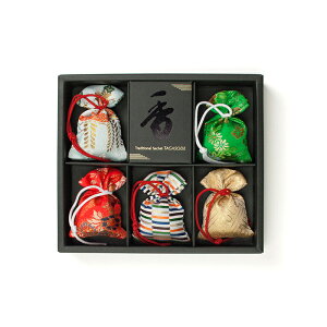 ፁ̃Mtgyɂ ݂邷@܁@gс@s@ E @ Mtg@ N ɕi@܋E@h@5@P[Xz N ɕi l