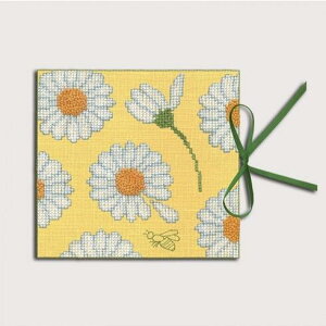 �y���E�{�k�[���E�f�E�_���z�N���X�X�e�b�` �h�J�L�b�g 3474 Needle Case Daisies �f�C�W�[�i�j�[�h���P�[�X�j