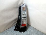 【中古】中古部品 N−BOX JF1 右テールランプ 【3310550000-250619000315500】