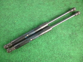 【中古】中古部品 アウディ A1 8XCAX フードダンパー 【3540020100-000007070710510】