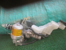 【中古】中古部品 エクストレイル HT32 ブレーキマスター 【3500080000-251015000347160】