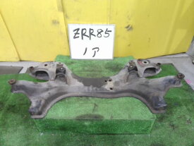 【中古】中古部品 ノア ZRR85G フロントメンバー 【3331010600-251004001051710】