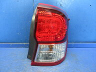 【中古】中古部品 カローラフィールダー NZE161G 右テールランプ 【3310270100-000015174015500】