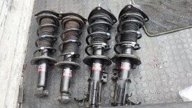 【中古】中古部品 86 ZN6 ストラット・アブソーバーセット(1台分) 【3331010800-000023872851500】