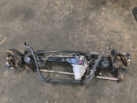 【中古】中古部品 ジムニー JB23W フロントアクスルホーシング 【3310200100-000022660041100】