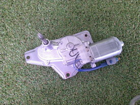 【中古】中古部品 エブリィ DA64V リアワイパーモーター 【3330660100-000025303461700】