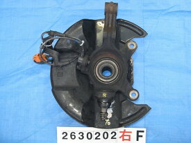 【中古】中古部品 シビック EP3 右フロントナックルハブ 【3310040100-000263020244310】