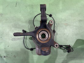 【中古】中古部品 スイフト ZC72S 左フロントナックルハブ 【3310590000-202608071244340】