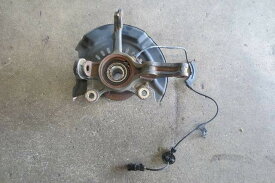 【中古】中古部品 ウェイク LA700S 左フロントナックルハブ 【3340180100-260902000144340】