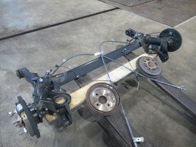 【中古】中古部品 ムーヴキャンバス LA800S リアアクスルビーム 【3330540100-260716001453500】