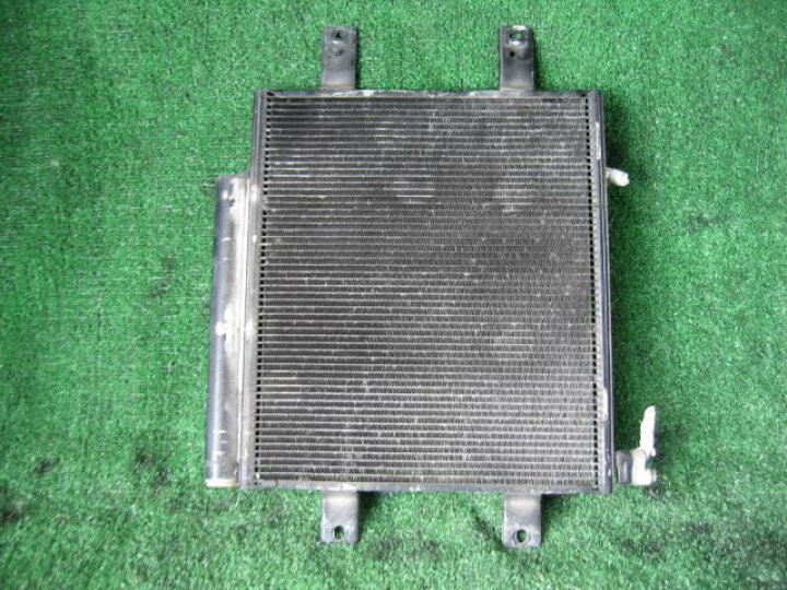 【中古】中古部品 ムーヴ L150S コンデンサー 【3340240100-001449050560600】 e-cleマート 中古部品 ムーヴ L150S 左リアドアレギュレータ・モーター