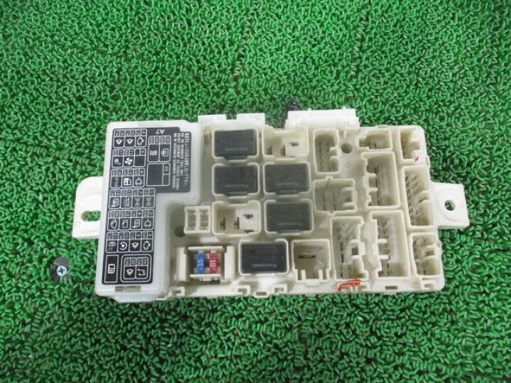中古】中古部品 デイズ B21W ﾊﾞｯｸﾄﾞｱ 【3310250100-000253052915800 