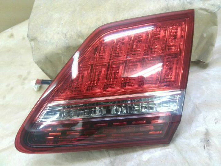 楽天市場】【中古】中古部品 クラウン GRS202 右ﾃｰﾙﾗﾝﾌﾟ 【3310540000 