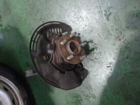 【中古】中古部品 86 ZN6 右フロントナックルハブ 【3331010800-000021910644310】