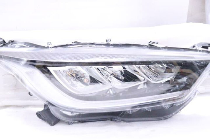 楽天市場】【中古】中古部品 ヤリス MXPA10 右ﾍｯﾄﾞﾗﾝﾌﾟ 【3260520000 