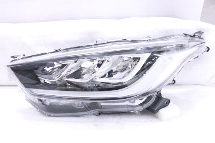楽天市場】【中古】中古部品 ヤリス MXPA10 左ﾍｯﾄﾞﾗﾝﾌﾟ 【3260520000 