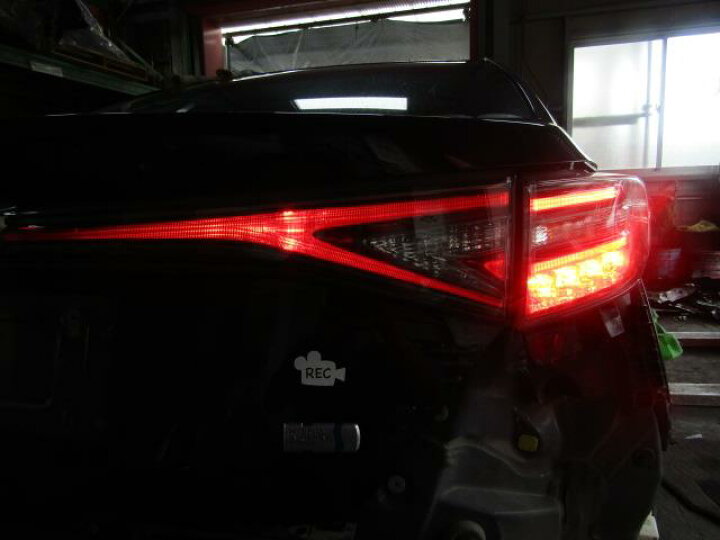 楽天市場】【中古】中古部品 SAI AZK10 右ﾃｰﾙﾗﾝﾌﾟ 【3330200100  