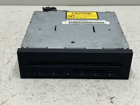 【中古】中古部品 ベンツ Eクラス 211061 CDチェンジャー 【3310070100-0000Y0748761250】