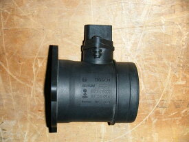 【中古】中古部品 アウディ A4 8EALT エアフロメーター 【3310050100-001666220460400】