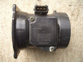 【中古】中古部品 アウディ A6 4BACKF エアフロメーター 【3310070100-000808132760400】