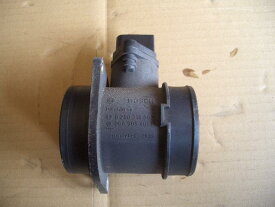 【中古】中古部品 アウディ A4 8EAMBF エアフロメーター 【3310070100-000813057060400】