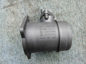 【中古】中古部品 アウディ A4 8EALT エアフロメーター 【3310070100-001049578560400】