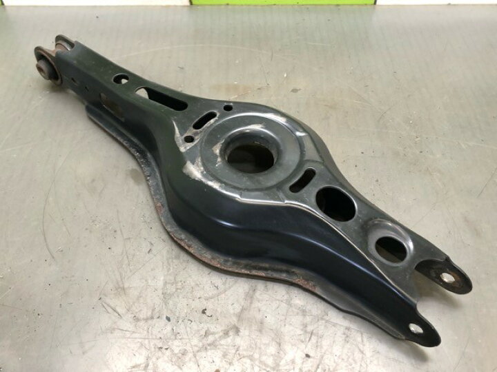 楽天市場】【中古】中古部品 プリウス ZVW50 左ﾘｱﾛｱｱｰﾑ 【3330530100 