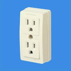 WK3004W �p�i�\�j�b�N �ڒn�_�u���R���Z���g(����[�q�t)(125V)