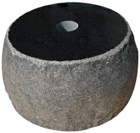 【国内加工】【売れてます！】黒御影石の束石、沓石　（上面磨き、側面自然風仕上げ）　上面8寸〜10寸、高さ5寸【送料無料】