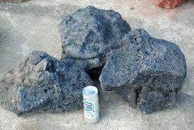 【打ち水持続】　【送料無料】保水する玉石！溶岩玉石3個セット！ブラックカル長辺300mm黒色の軽い玉石です