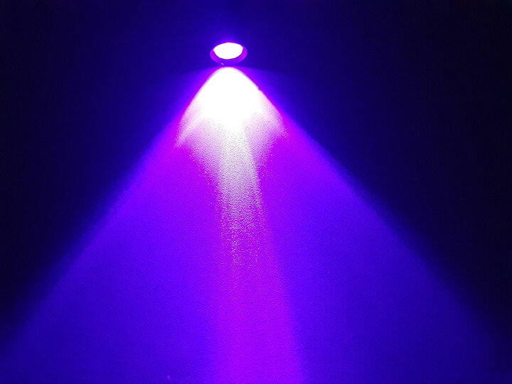 市場】ミニ 小型 ブラックライト 紫外線ライト LEDライト 395nm UVライト ハンディUV懐中電灯 防水 レジン用硬化ライト 夜釣り ペットのオシッコ  汚れ対策 : E-Finds 市場店