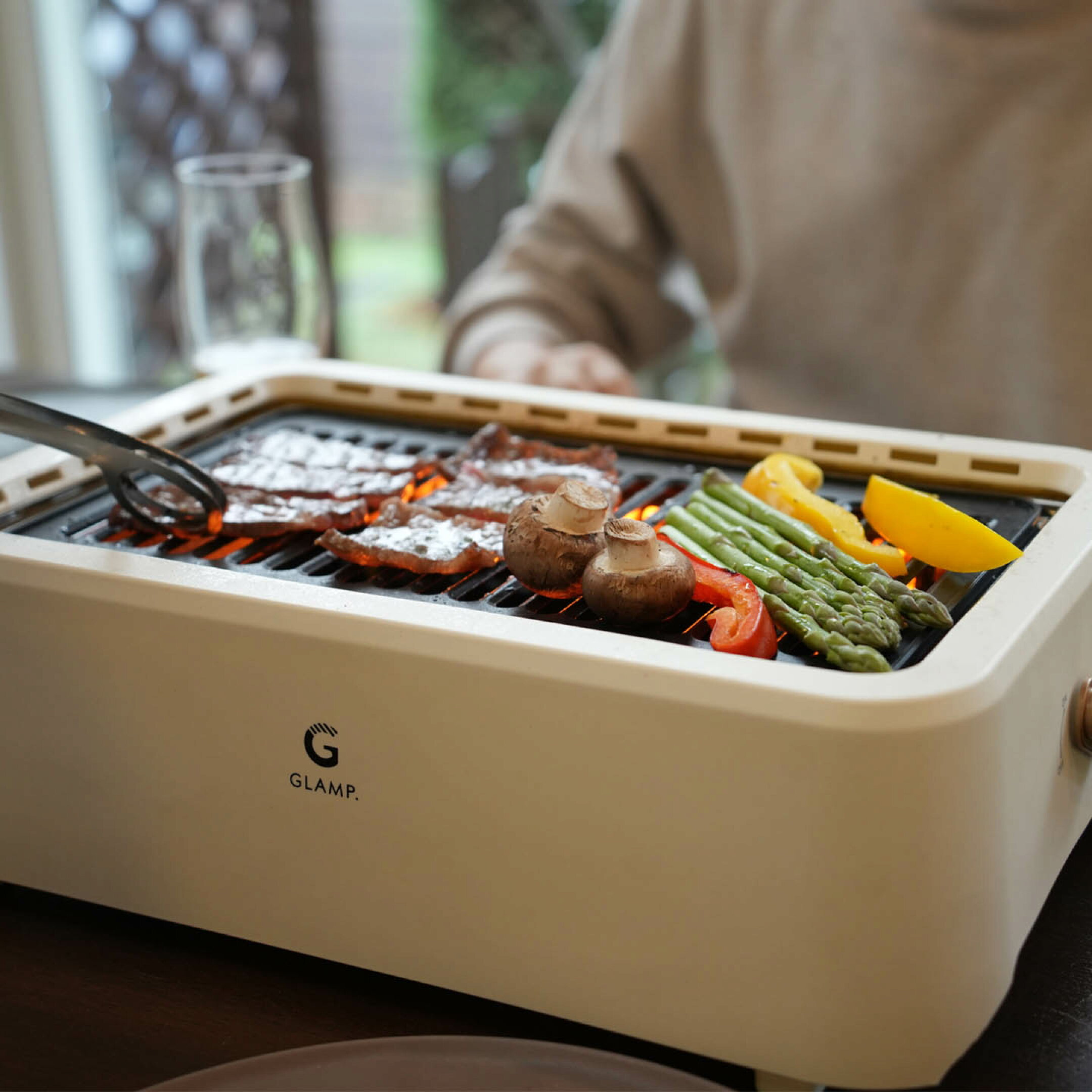GLAMP. グランプ 超少煙グリル みんなでワイワイ焼肉が楽しめる