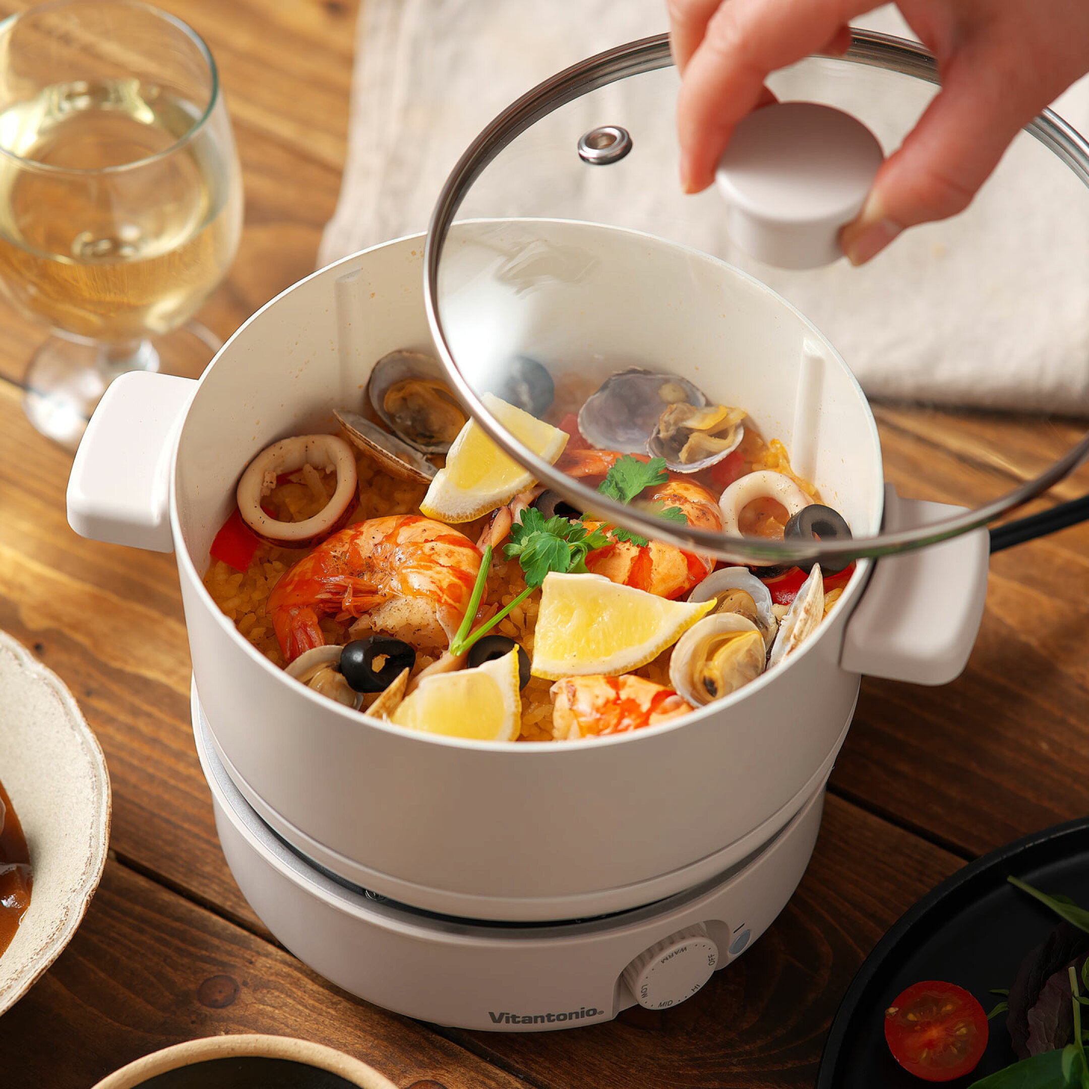 パエリアや炊き込みご飯も手軽に作れます