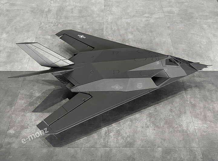 楽天市場 ビッグサイズ戦闘機 スケールモデル F 117 組み立てキット 模型タイプ ビックスケール F 117 ナイトホーク ロッキードマーティン ステルス アメリカ空軍 Airforce ネバダ 戦闘機 戦闘攻撃機 飛行機 ジェット機 ミリタリー おもちゃ 玩具 模型 ホビー