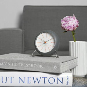 ARNE JACOBSEN�i�A���l���R�u�Z���j �u���v Bankers�i�o���J�[�Y�j 110mm �_�[�N�O���[
